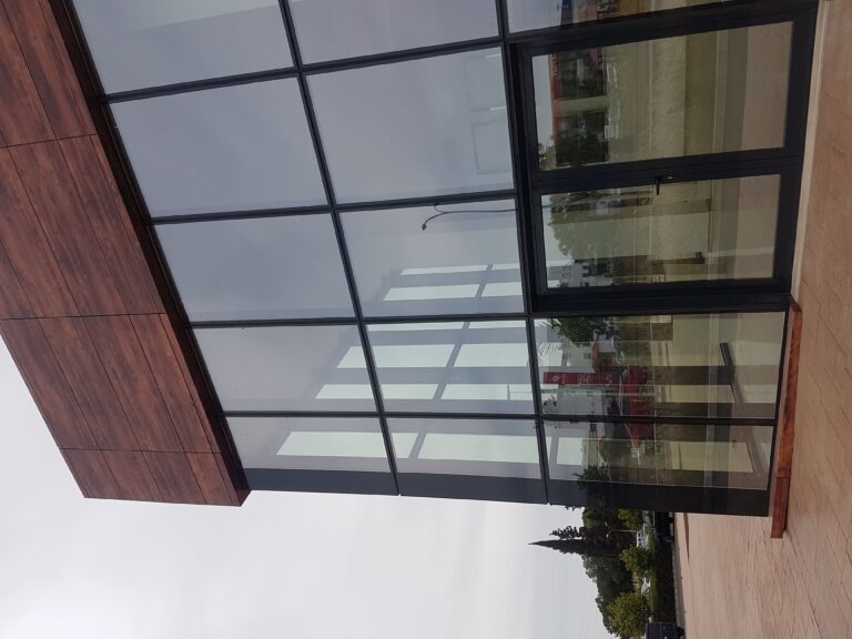 EQUIPAMIENTO - Escuela de Negocios en Zafra